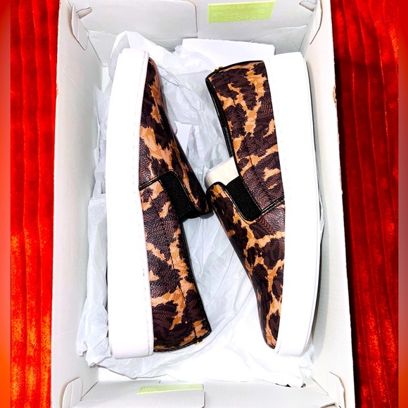 Michael Kors Michael Womens Keaton Slip-On Logo Sneakers - Light Khaki Multi - Picture 3 of 8